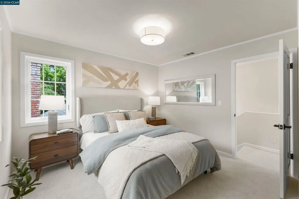 21 Oval Road Oakland CA 94611