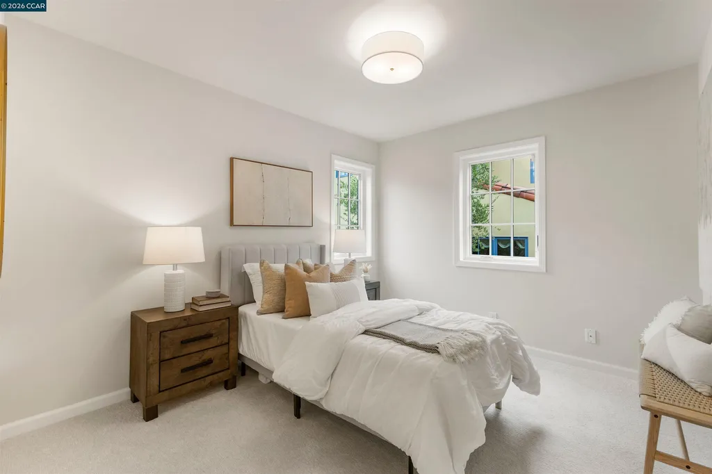 21 Oval Road Oakland CA 94611