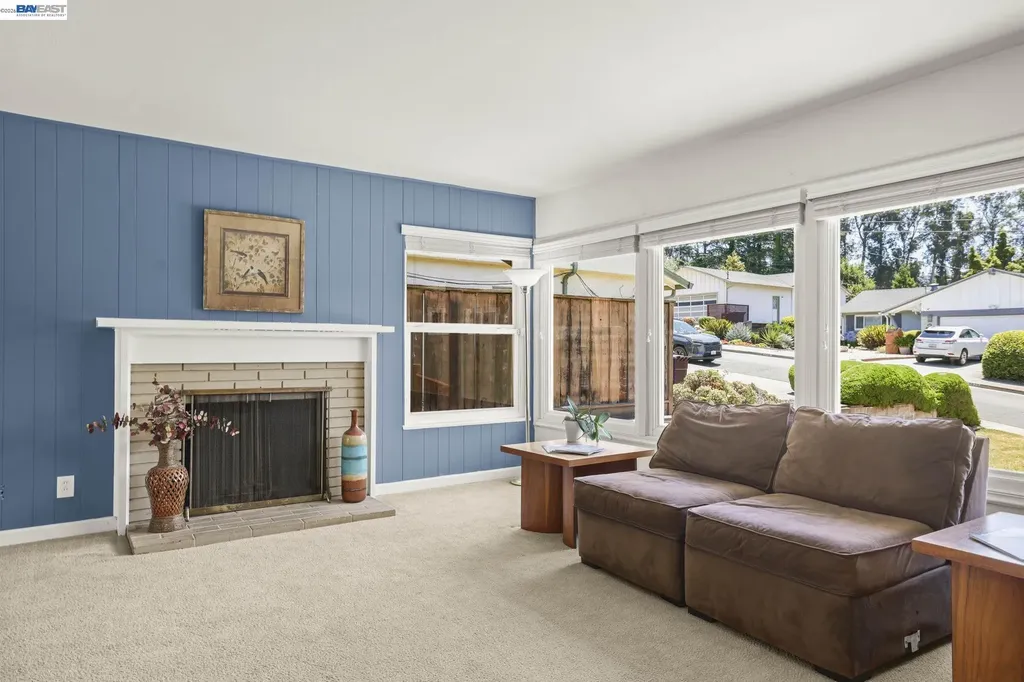 4815 Shetland Avenue Oakland CA 94605