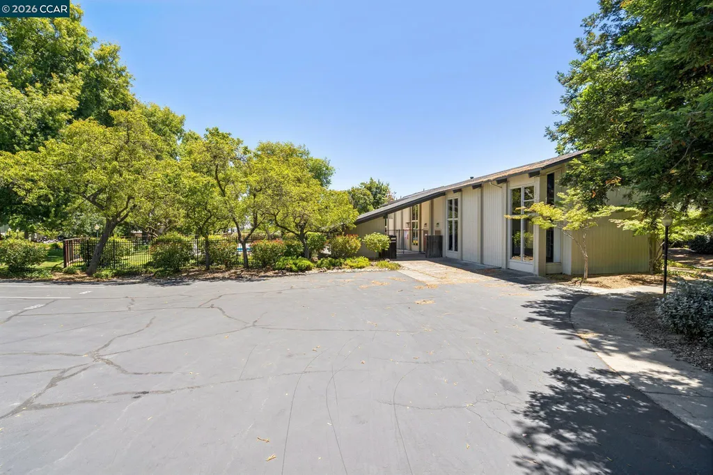 1870 Cannon Drive Walnut Creek CA 94597