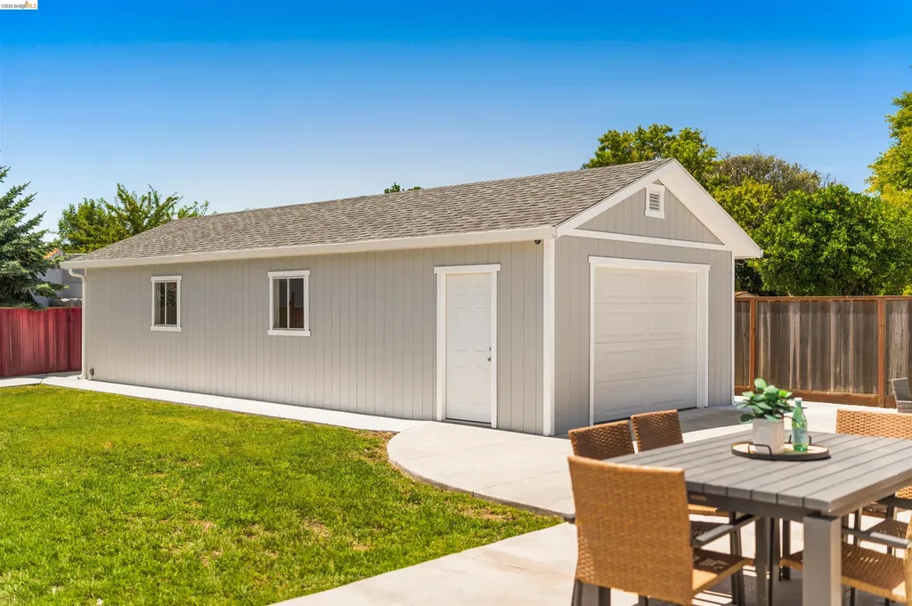 26493 Taft Street Hayward CA 94544