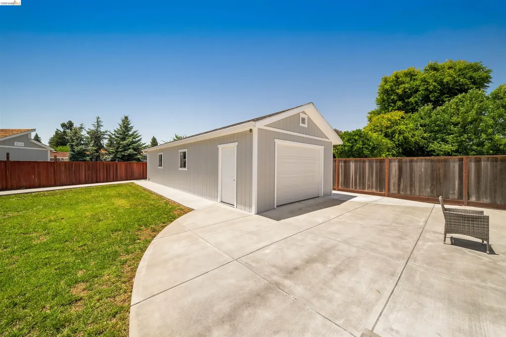 26493 Taft Street Hayward CA 94544