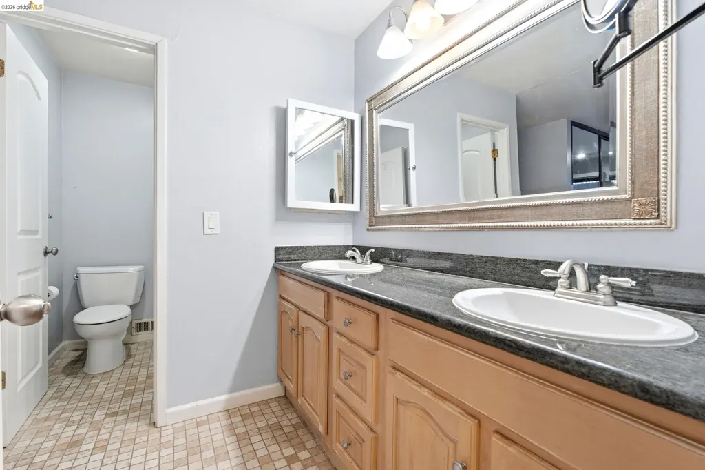 158 Alamo Square Alamo CA 94507