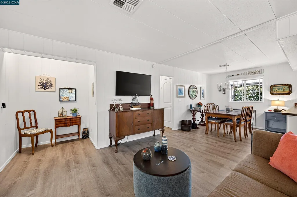 2119 Dalis Concord CA 94520