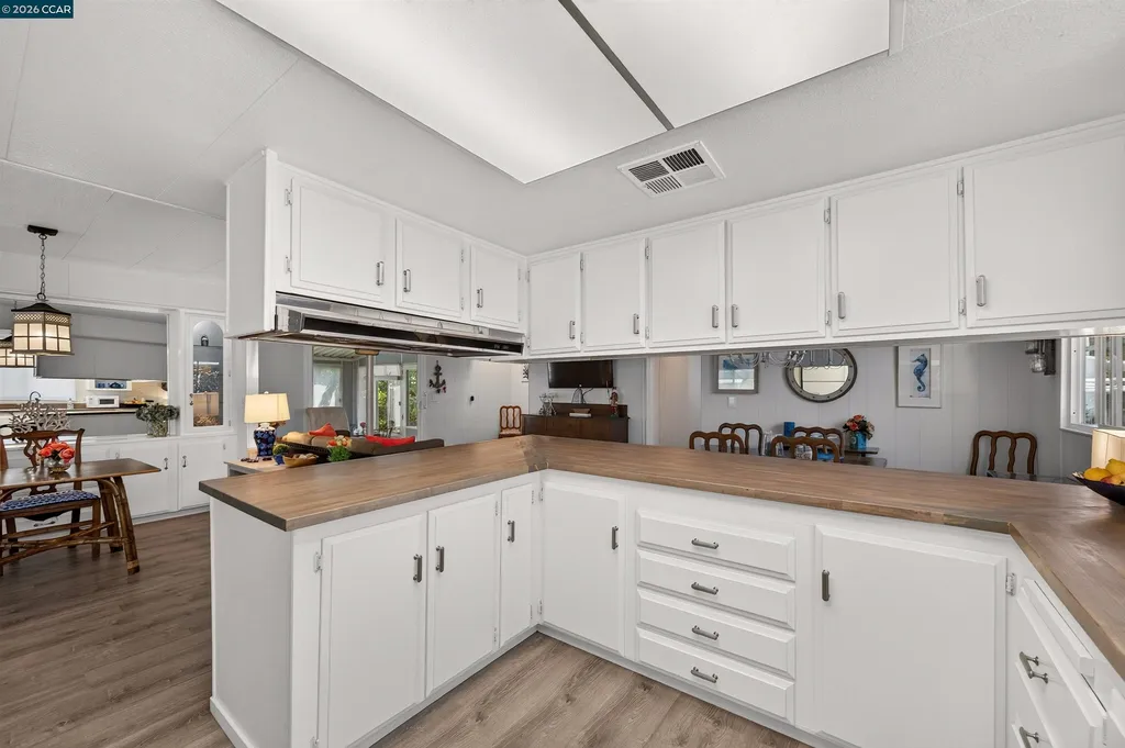 2119 Dalis Concord CA 94520