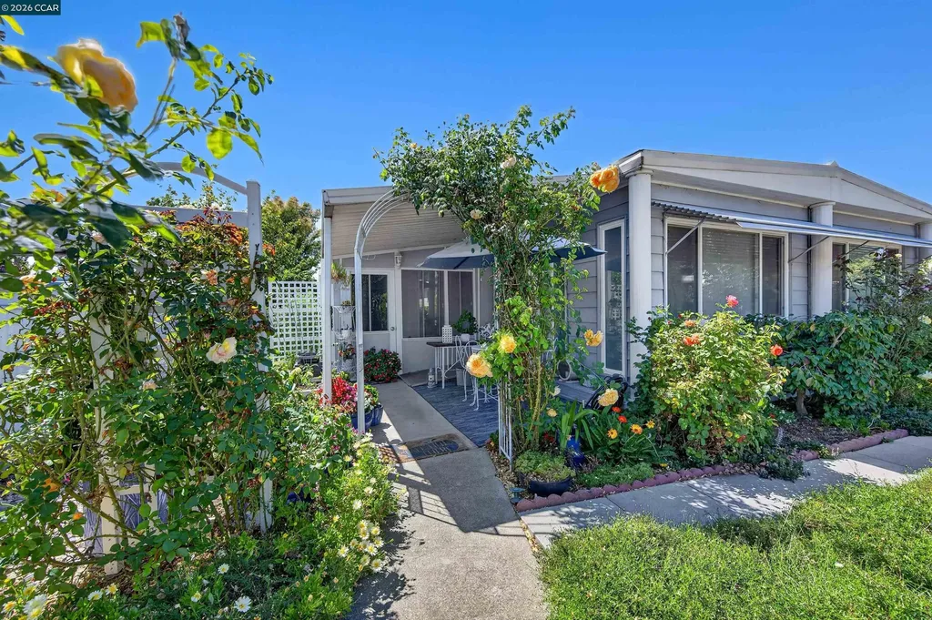2119 Dalis Concord CA 94520