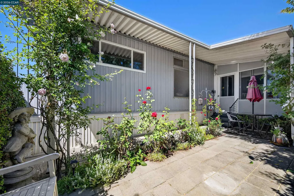 2119 Dalis Concord CA 94520