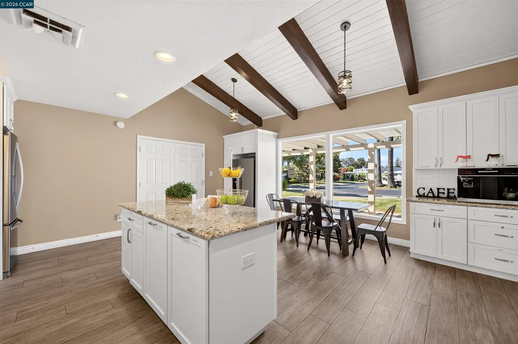 2119 Dalis Concord CA 94520