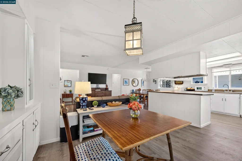 2119 Dalis Concord CA 94520