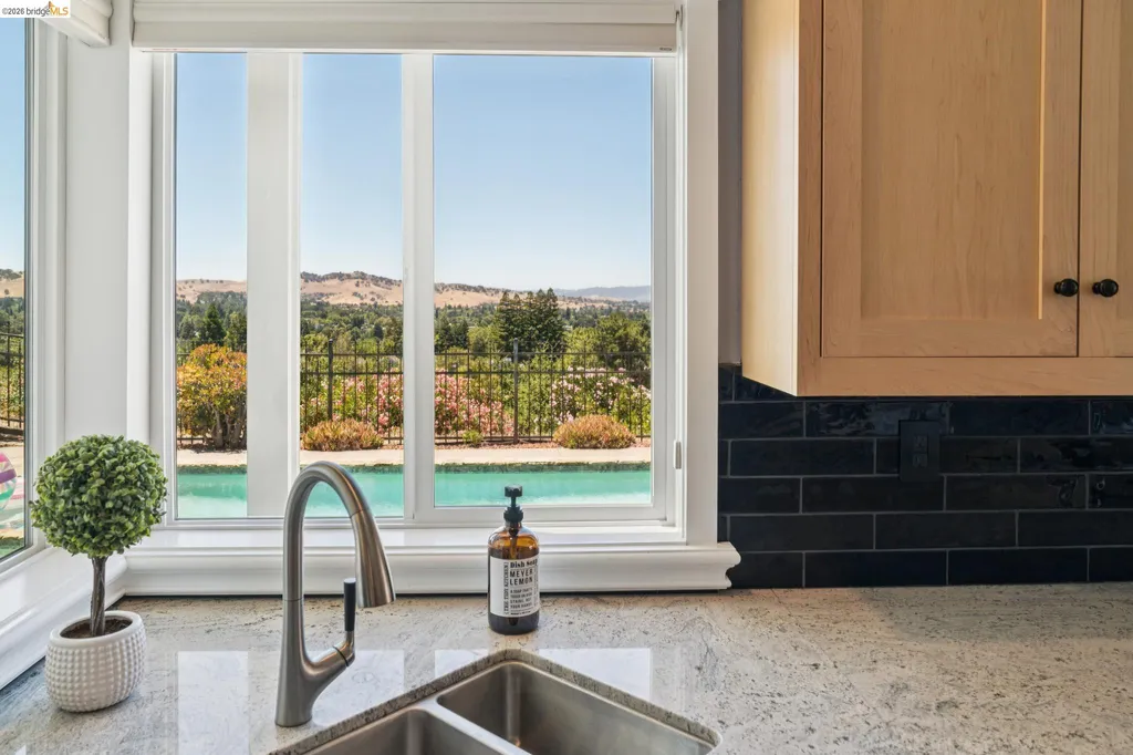 144 Joscolo View Clayton CA 94517