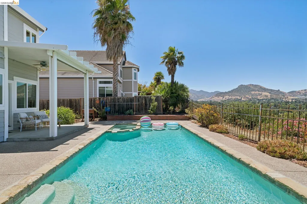144 Joscolo View Clayton CA 94517