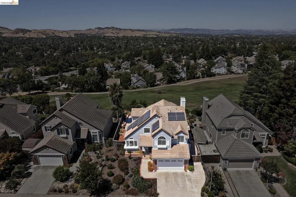 144 Joscolo View Clayton CA 94517