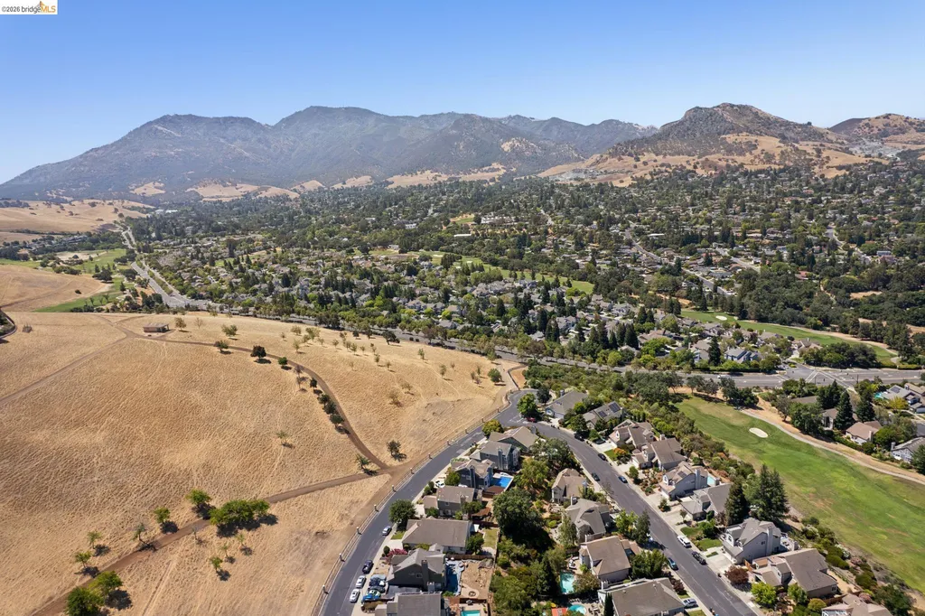 144 Joscolo View Clayton CA 94517