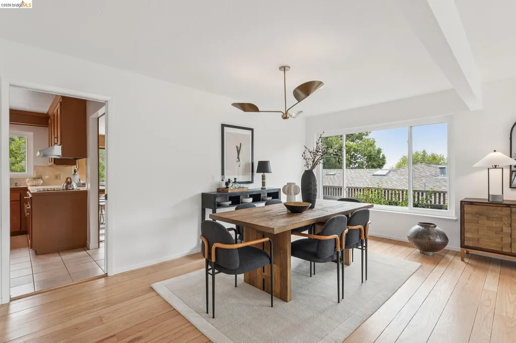 21 Orinda Vista Drive Oakland CA 94605