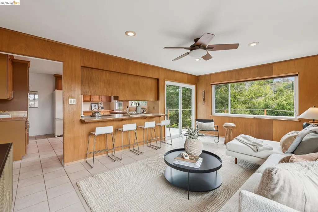 21 Orinda Vista Drive Oakland CA 94605