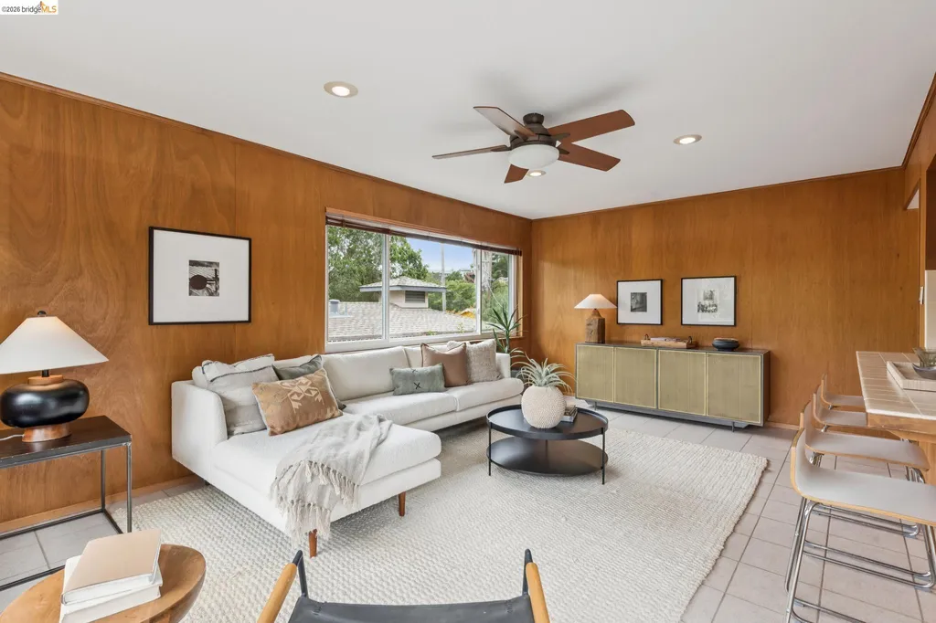 21 Orinda Vista Drive Oakland CA 94605