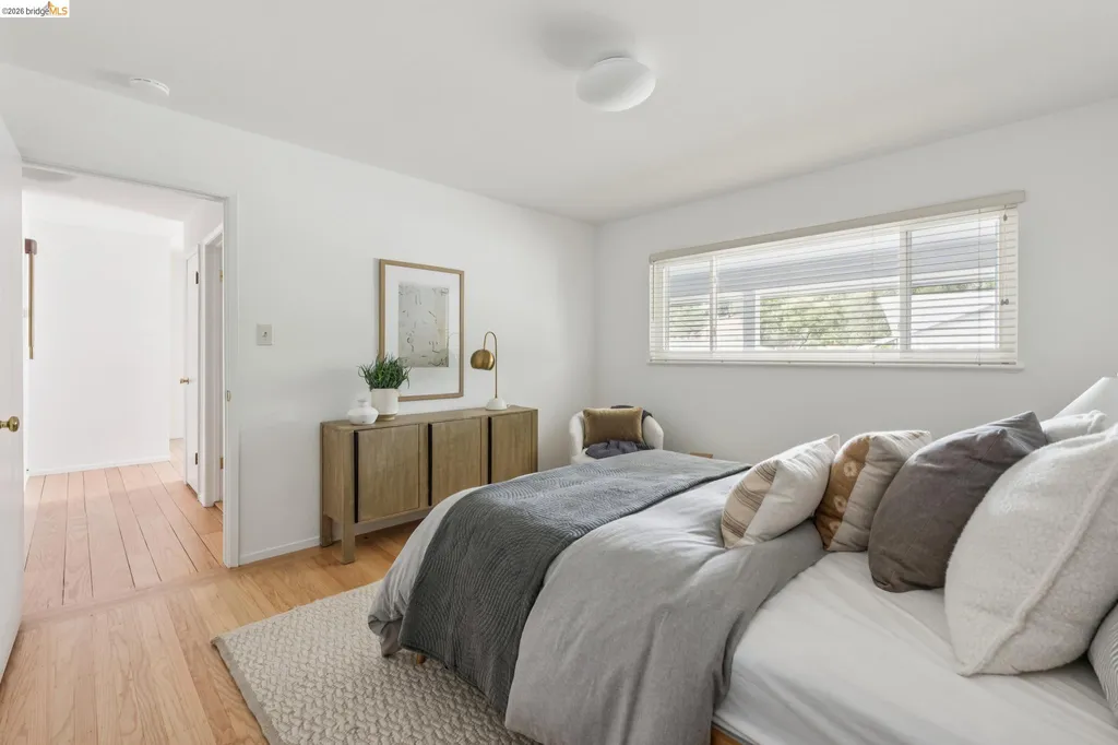 21 Orinda Vista Drive Oakland CA 94605