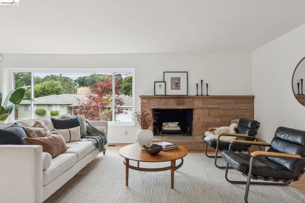 21 Orinda Vista Drive Oakland CA 94605