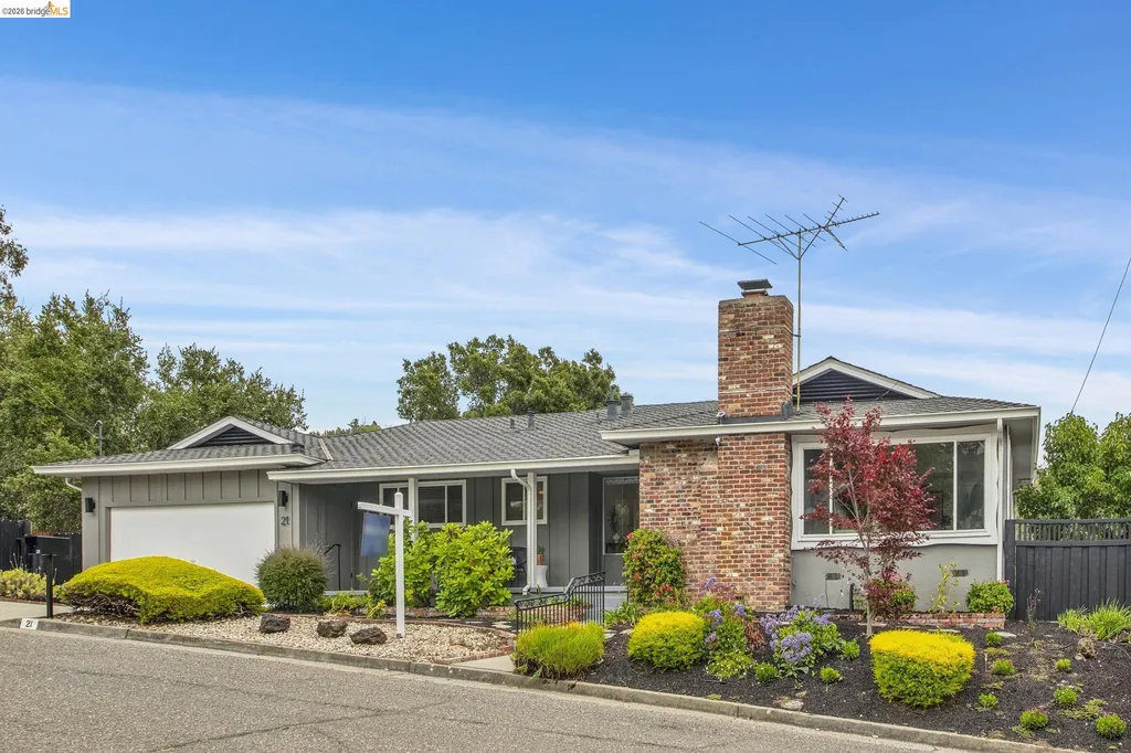 21 Orinda Vista Drive Oakland CA 94605