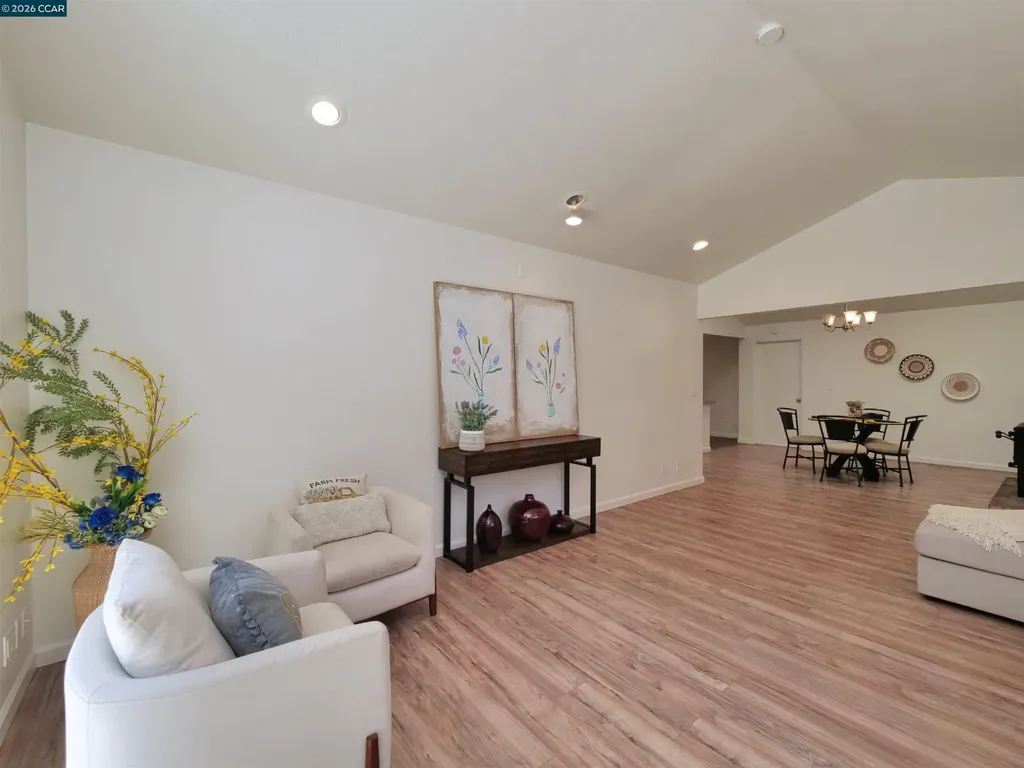 913 Seascape Circle Rodeo CA 94572