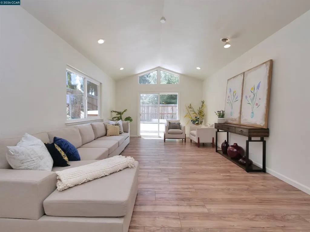 913 Seascape Circle Rodeo CA 94572