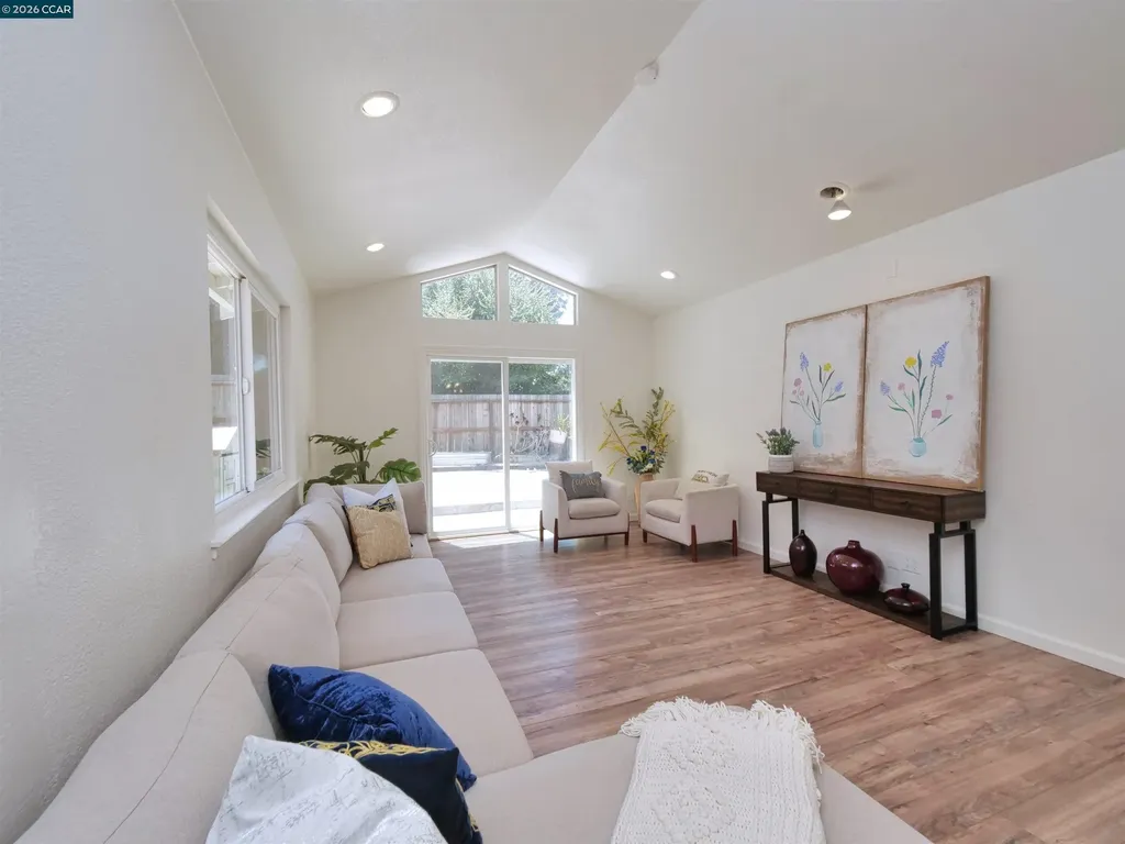 913 Seascape Circle Rodeo CA 94572