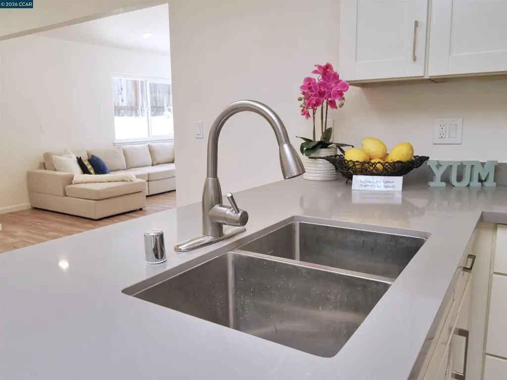 913 Seascape Circle Rodeo CA 94572