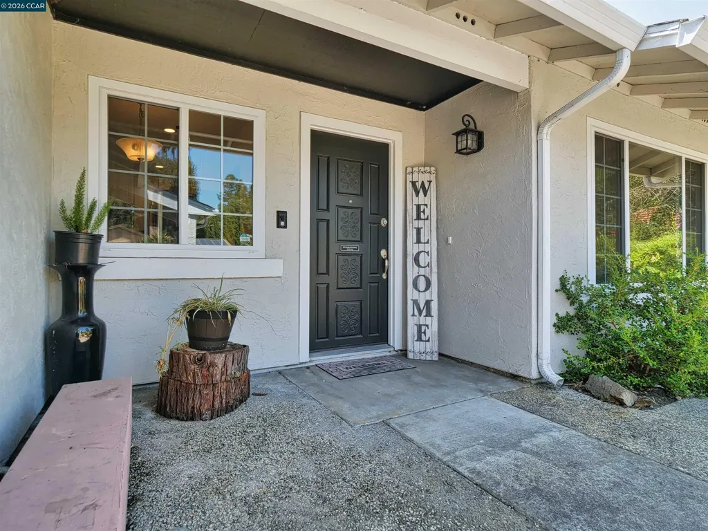 913 Seascape Circle Rodeo CA 94572