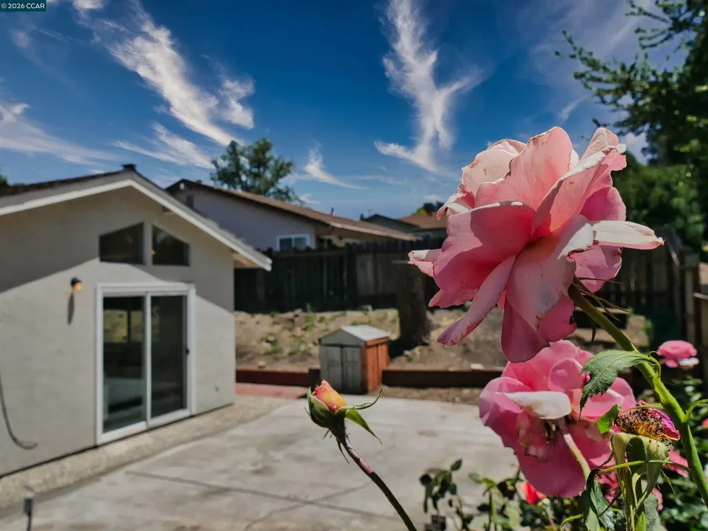 913 Seascape Circle Rodeo CA 94572