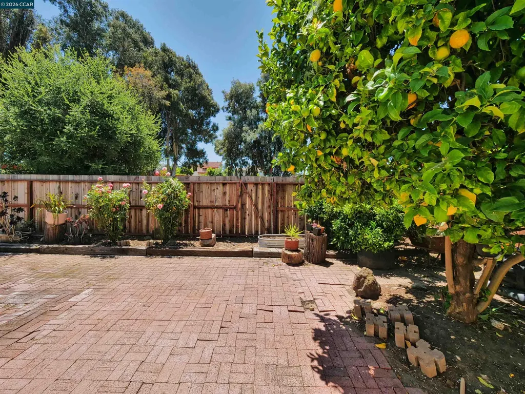 913 Seascape Circle Rodeo CA 94572