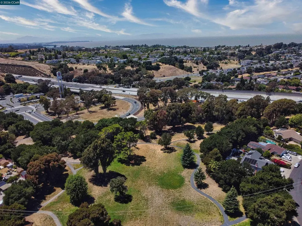 913 Seascape Circle Rodeo CA 94572
