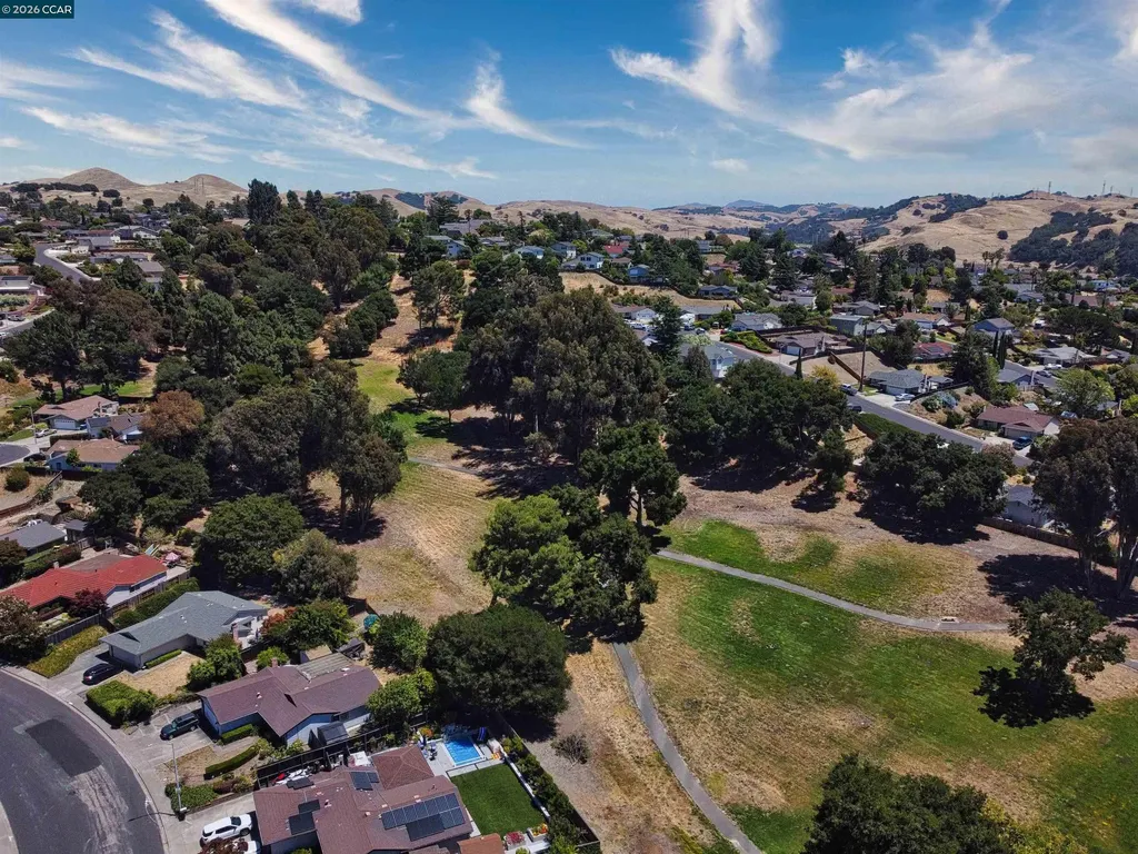913 Seascape Circle Rodeo CA 94572