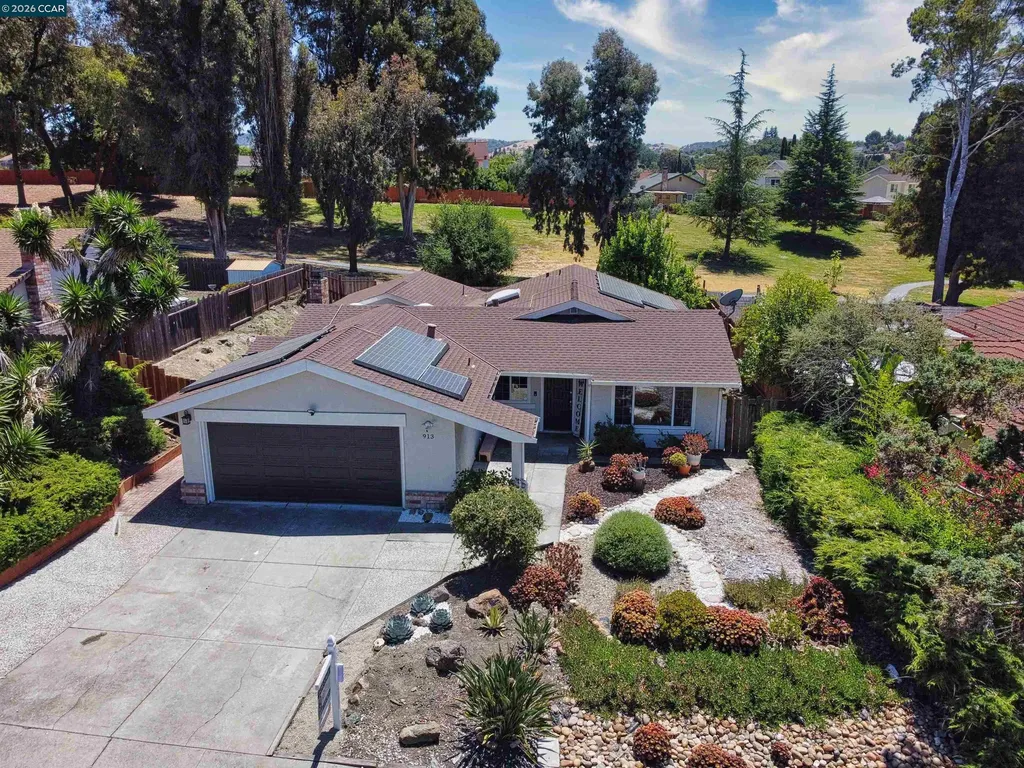 913 Seascape Circle Rodeo CA 94572