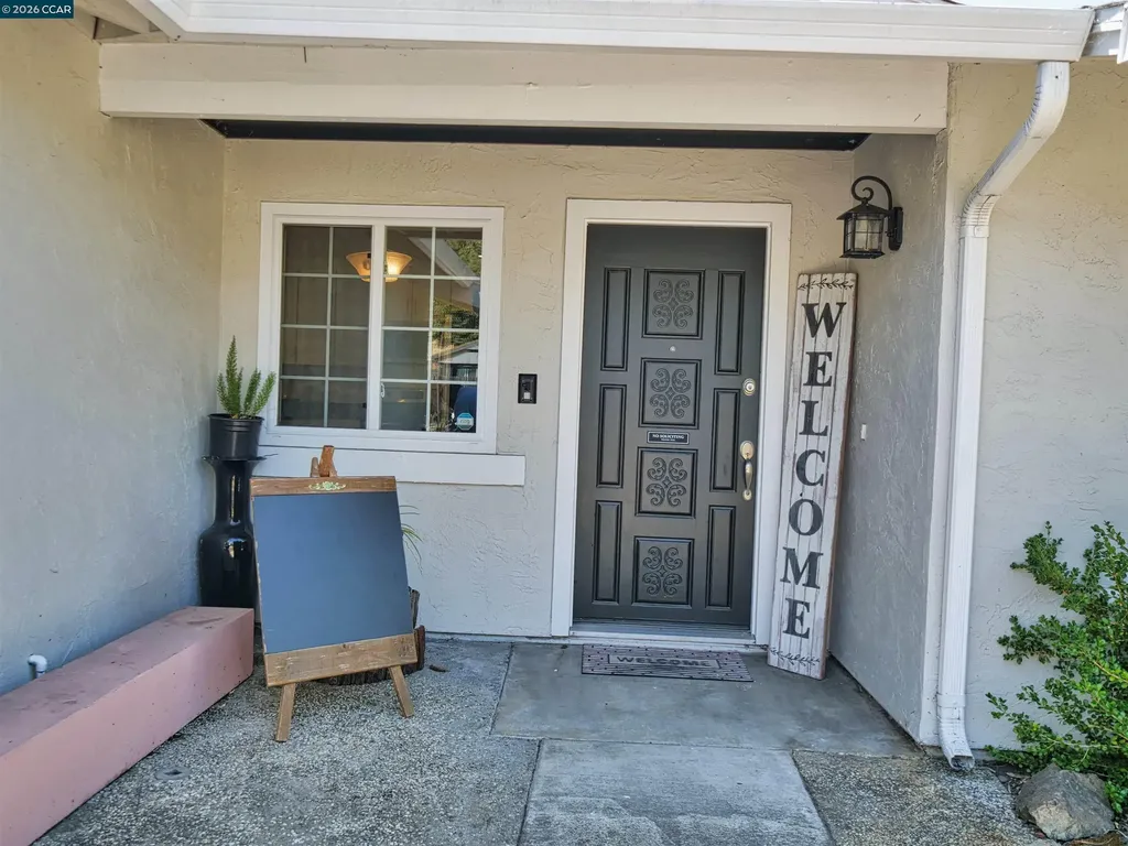 913 Seascape Circle Rodeo CA 94572
