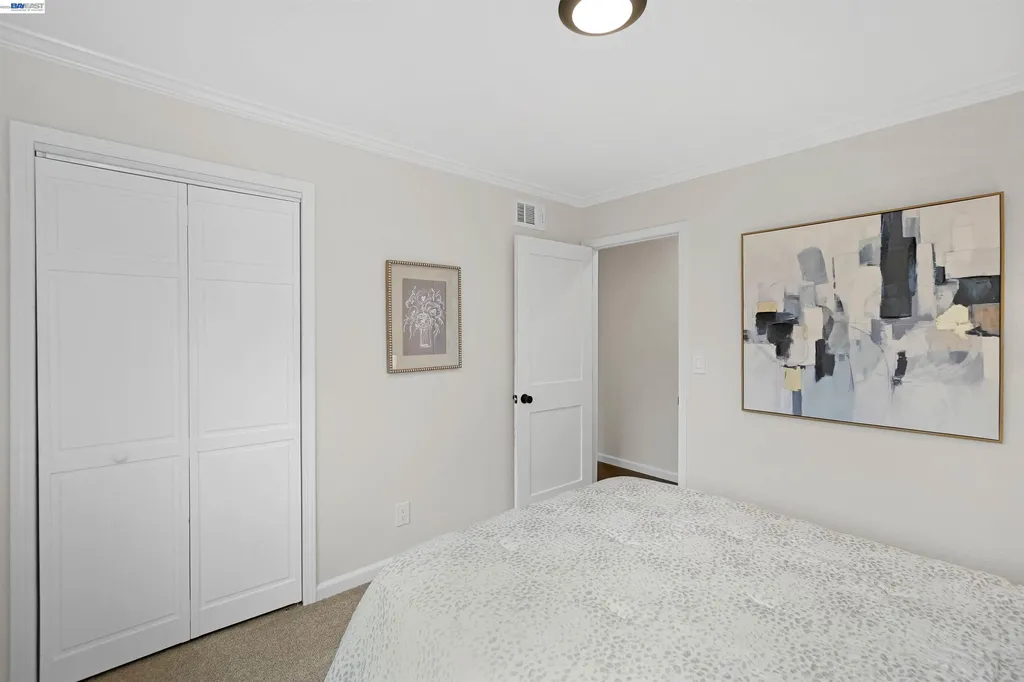 7 Newhall Street Hayward CA 94544