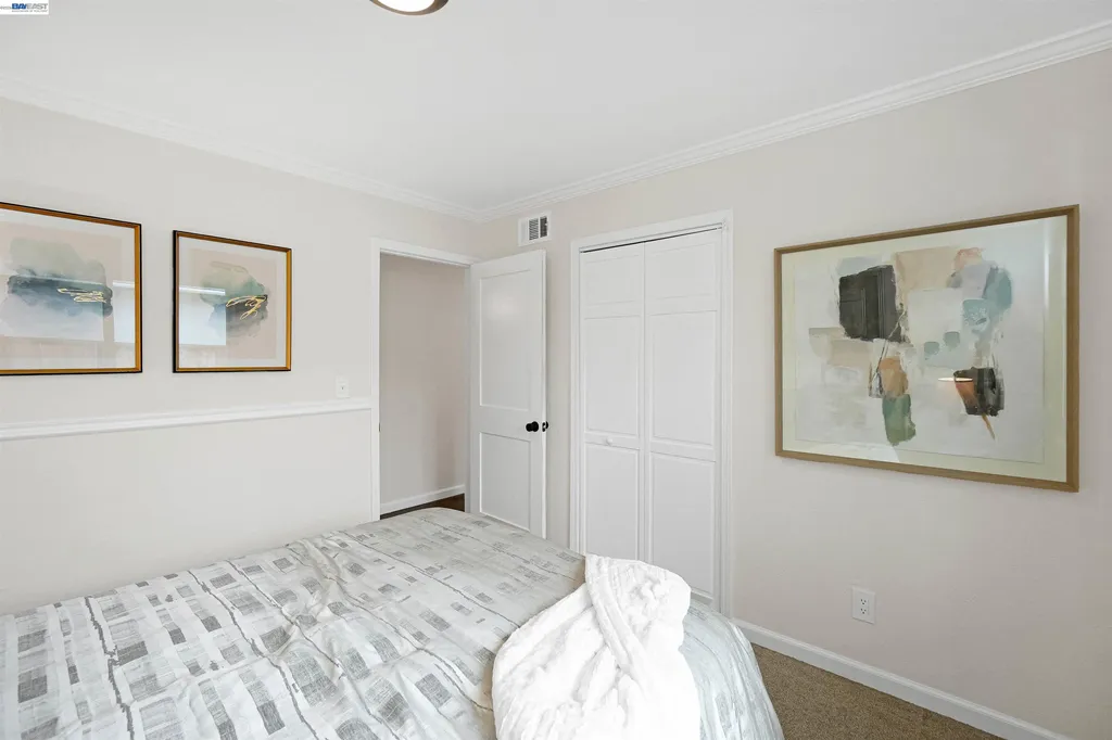 7 Newhall Street Hayward CA 94544