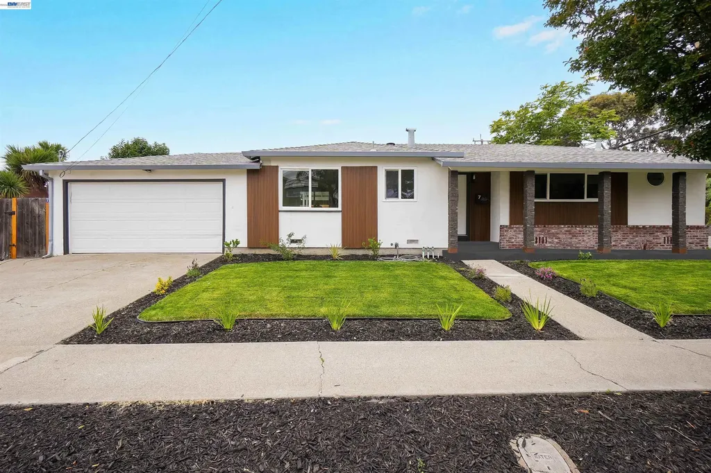 7 Newhall Street Hayward CA 94544