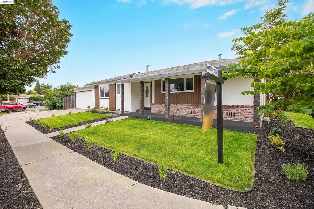 7 Newhall Street Hayward CA 94544