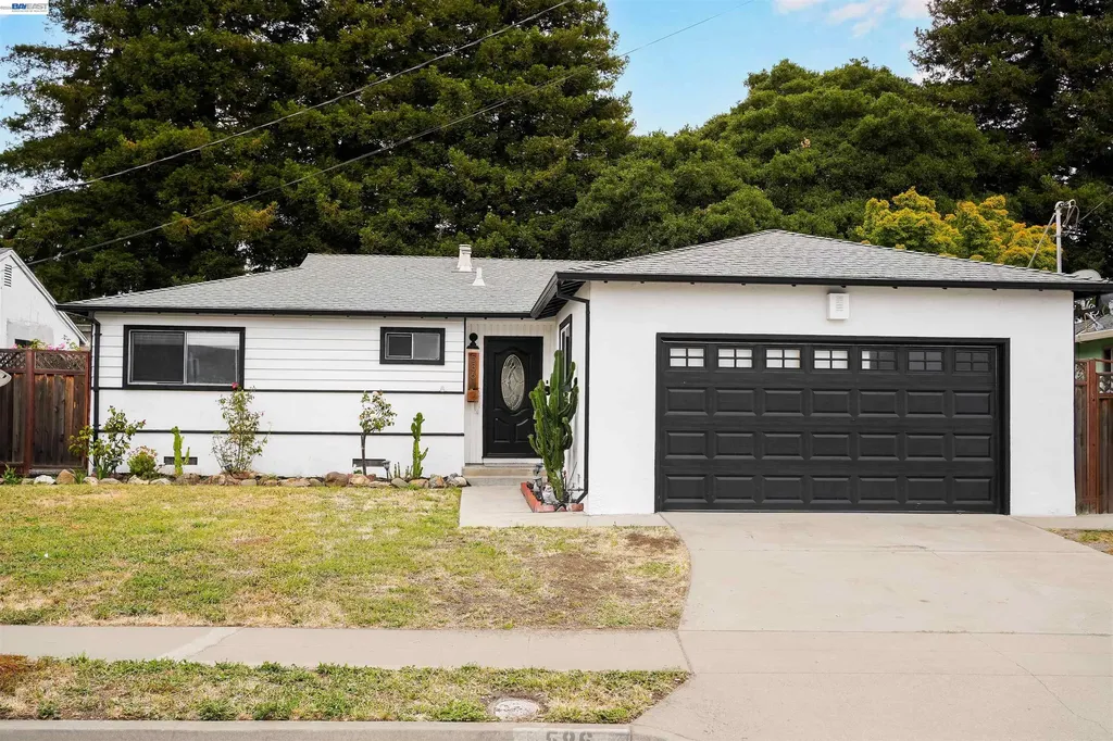 586 Bluefield Lane Hayward CA 94541