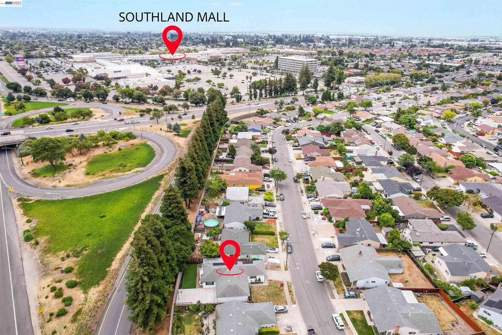 586 Bluefield Lane Hayward CA 94541