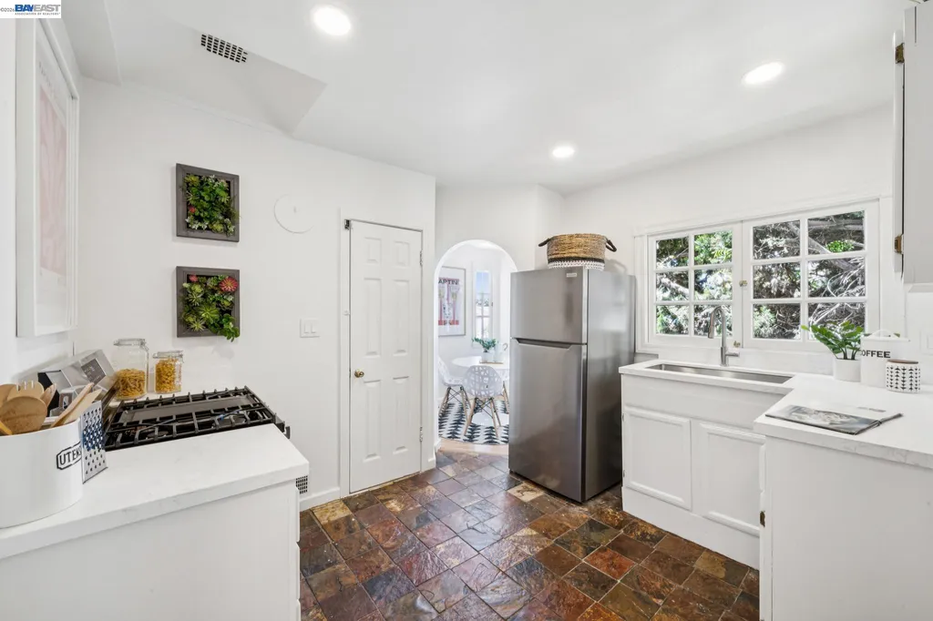 2600 55th Avenue Oakland CA 94605