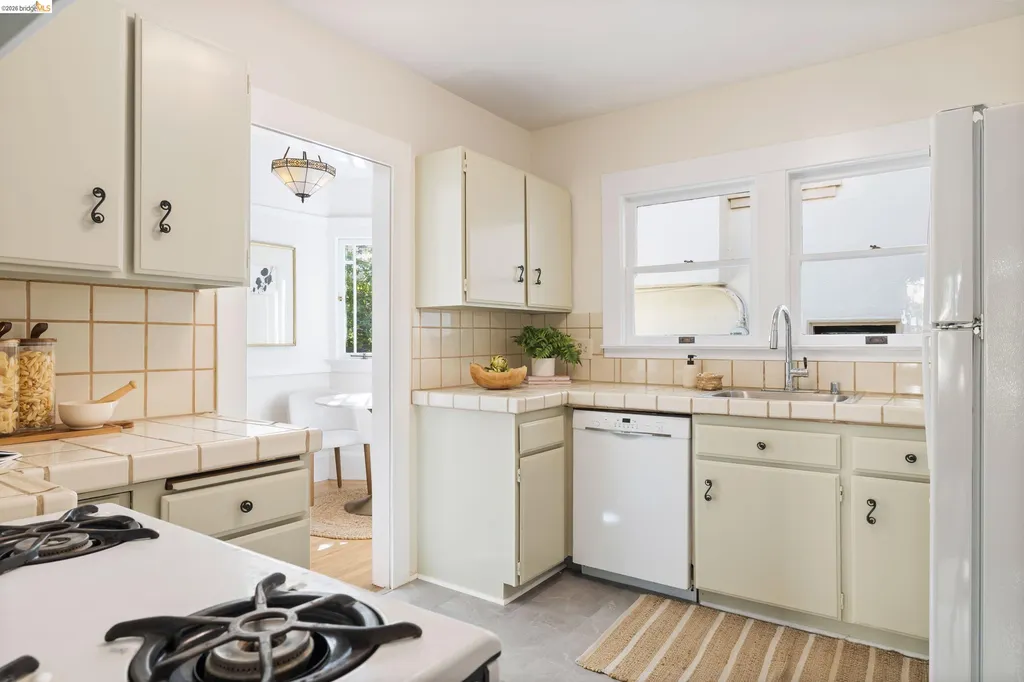 538 Weldon Avenue Oakland CA 94610