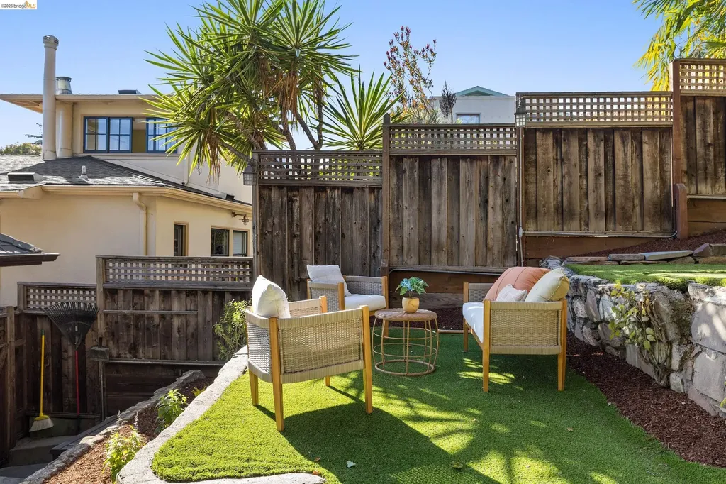 538 Weldon Avenue Oakland CA 94610