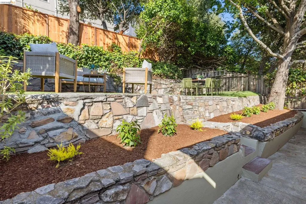 538 Weldon Avenue Oakland CA 94610