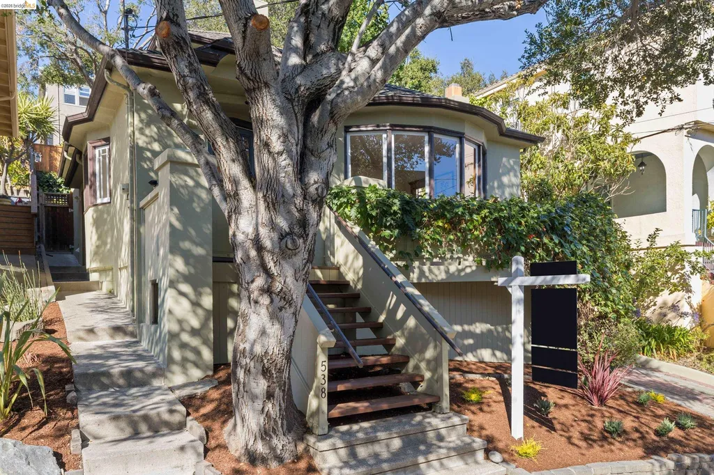 538 Weldon Avenue Oakland CA 94610