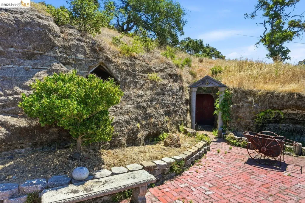 1200 Shadybrook Lane Napa CA 94558