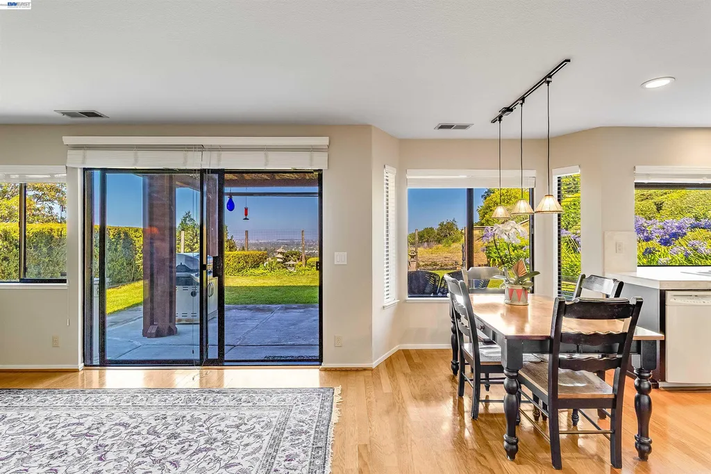 2321 Ascot Parkway Vallejo CA 94591