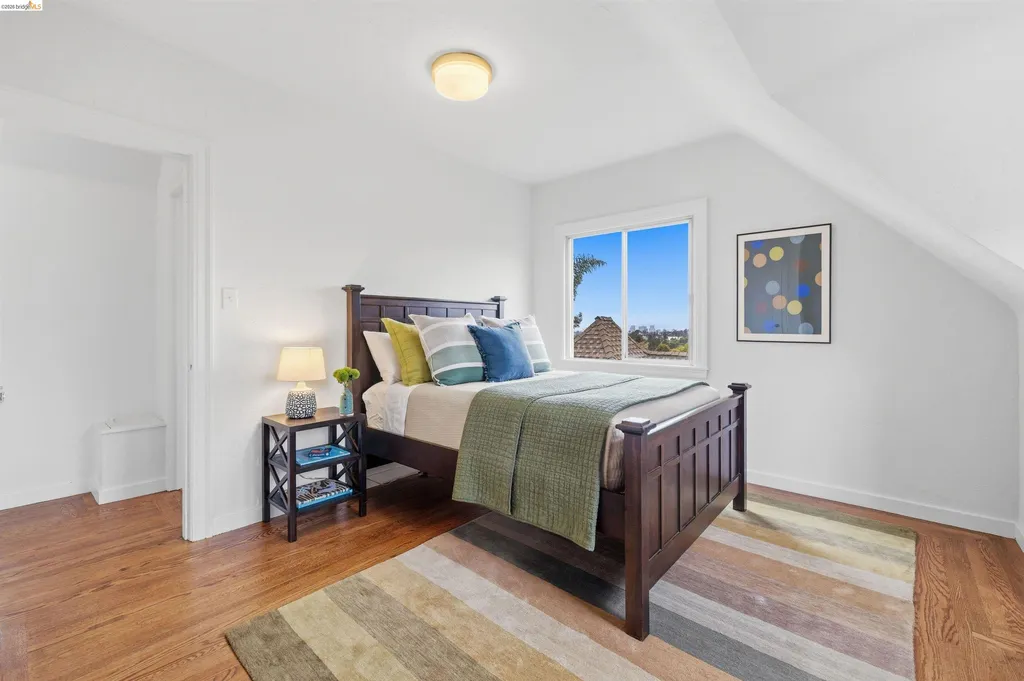 3631 Victor Avenue Oakland CA 94619