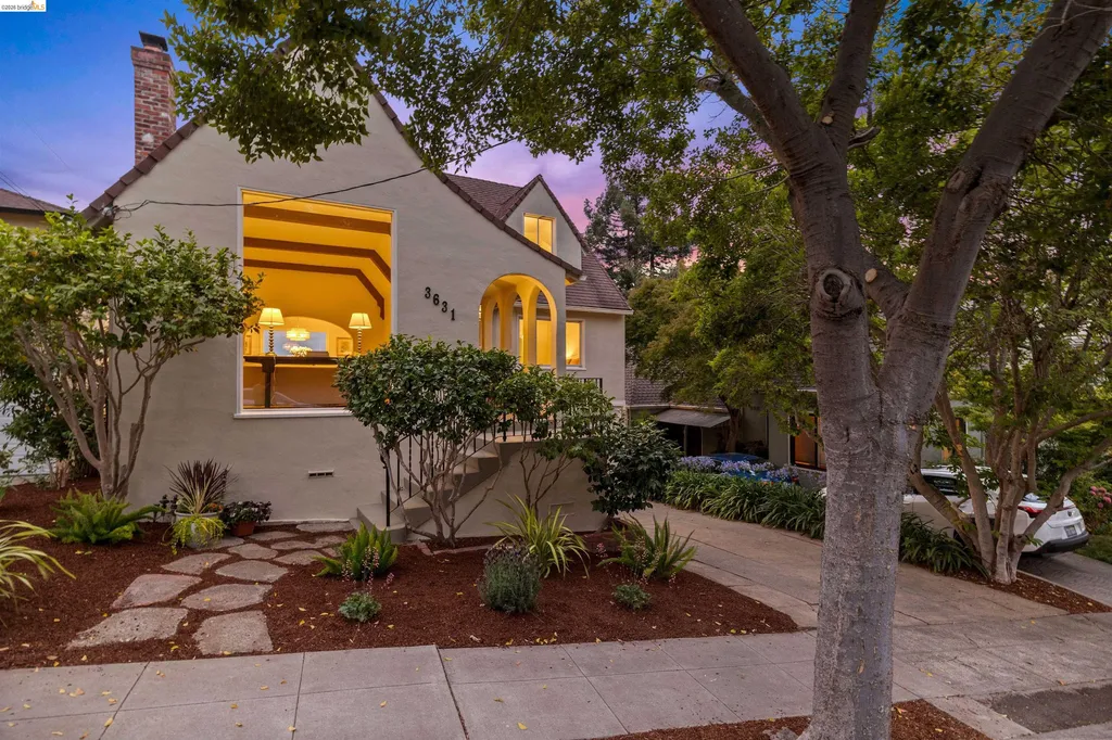 3631 Victor Avenue Oakland CA 94619