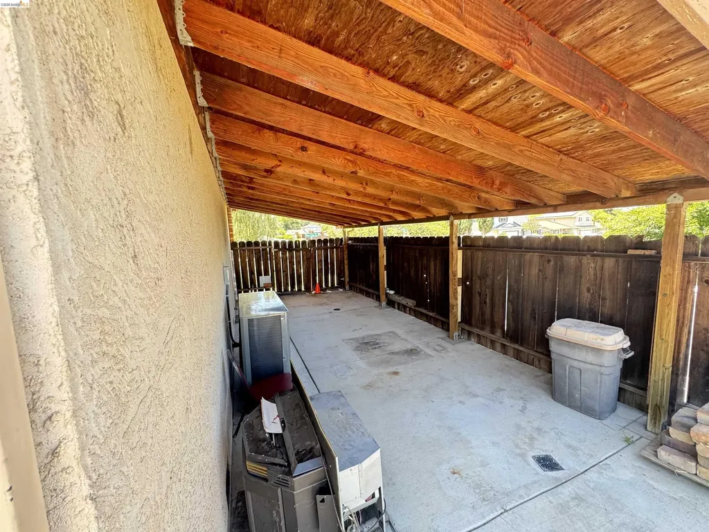 2374 Silver Creek Circle Antioch CA 94509